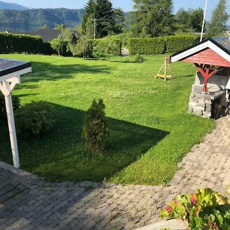 Eidsviklaaven Nyaraló Ålesund