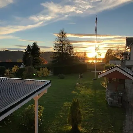 Eidsviklaaven بيت للعطل Ålesund
