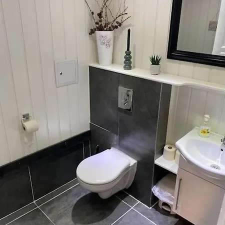 Eidsviklaaven بيت للعطل Ålesund