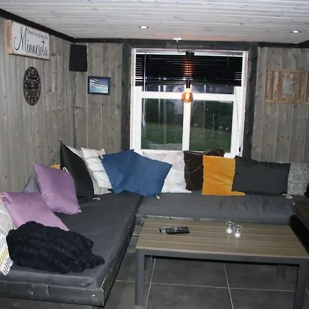 بيت للعطل Eidsviklaaven