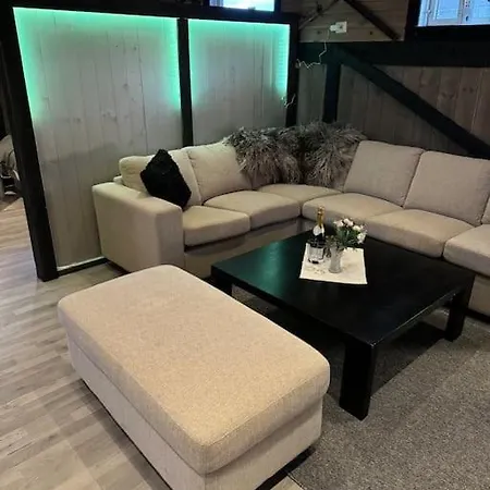 Eidsviklaaven Дом отдыха Олесунн